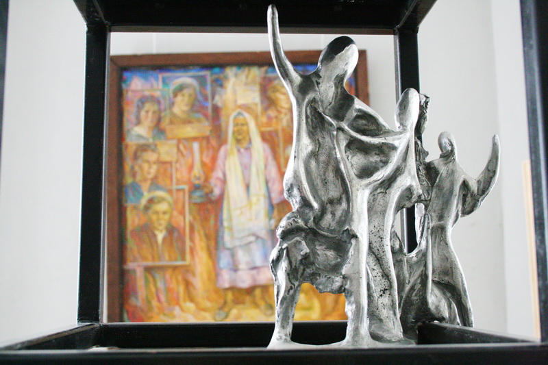 В Симферополе открылась выставка крымских художников о депортации