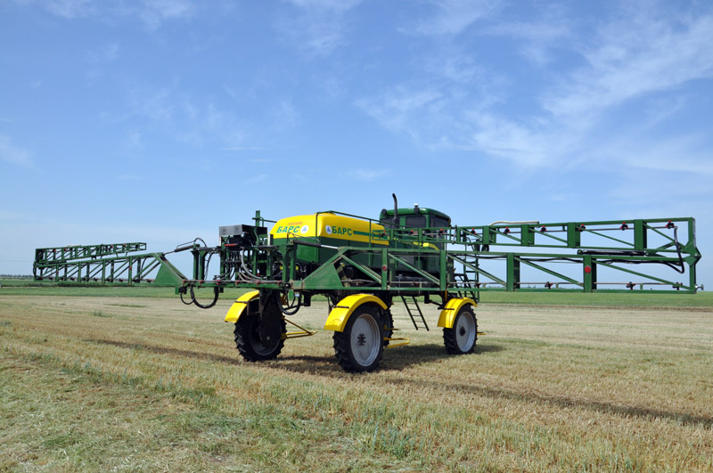 Глава Госсовета РК с рабочим визитом посетил Нижнегорский район