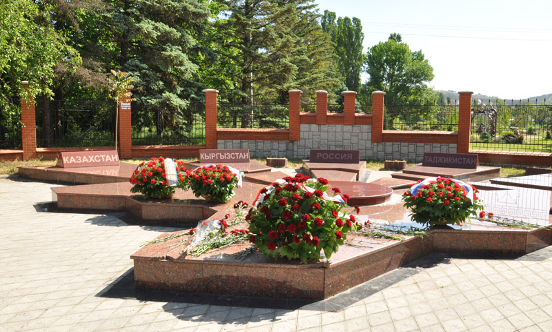 В Симферополе почтили память жертв депортации