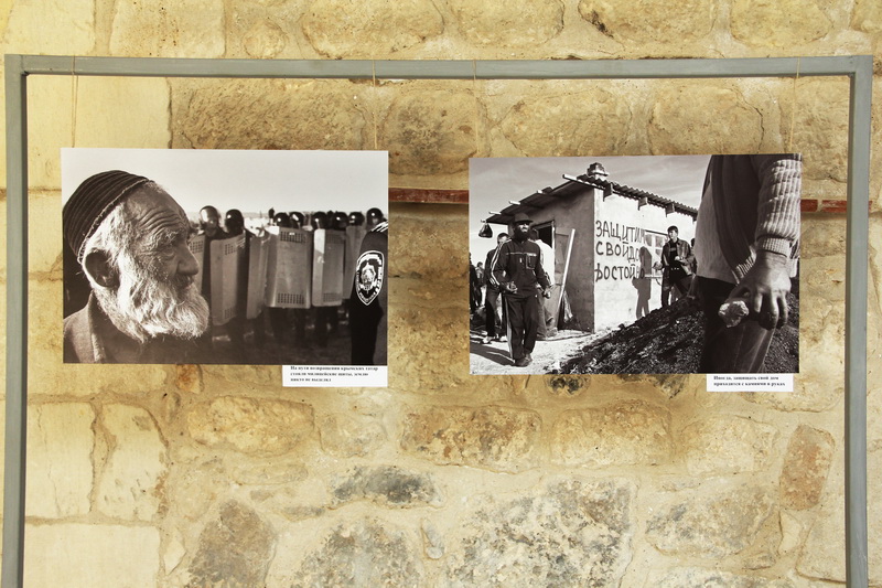 В Бахчисарае открылась фотовыставка ко Дню памяти жертв депортации