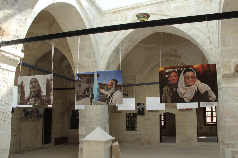 В Бахчисарае открылась фотовыставка ко Дню памяти жертв депортации