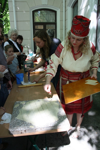 В Симферополе представили «Этнографические картинки»