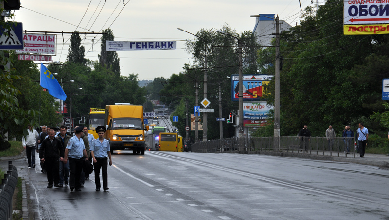Центр Симферополя закрыли для движения транспорта и пешеходов 