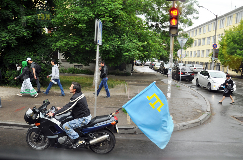 Центр Симферополя закрыли для движения транспорта и пешеходов 