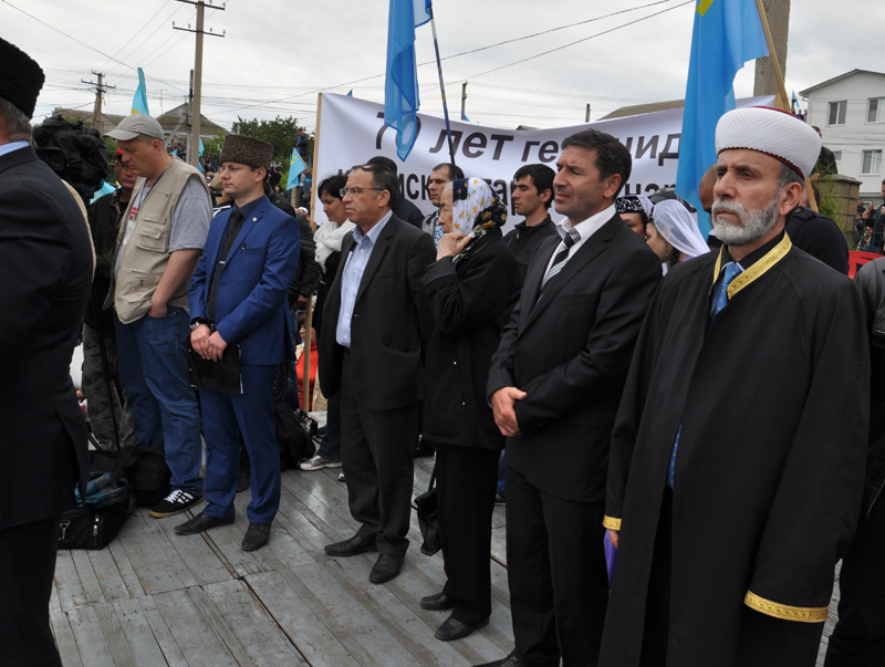 В Симферополе провели траурный митинг ко Дню памяти жертв депортированных