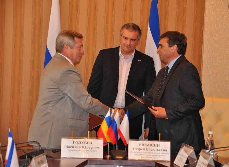 Ростовская область намерена поставлять в Крым зерно и уголь