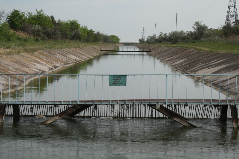 В Феодосийское водохранилище начали закачивать воду