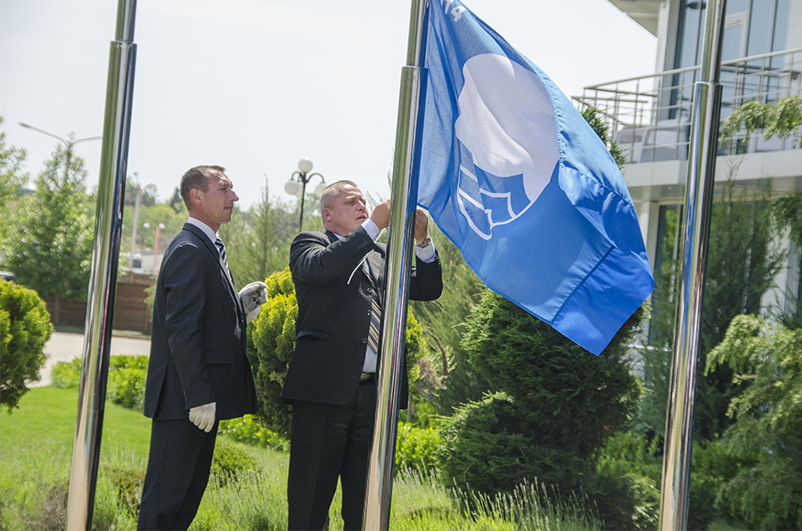 Севастопольский пляж получил высшую оценку Федерации экологического образования