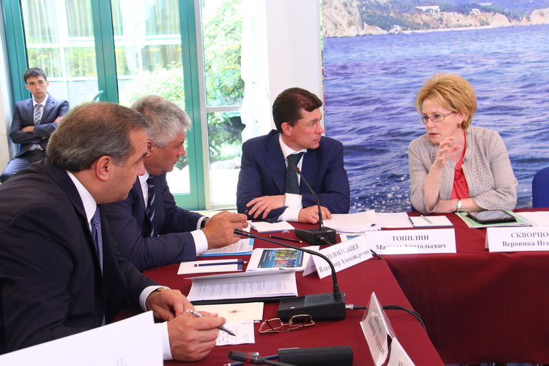 Премьер-министр России посетил «Артек»