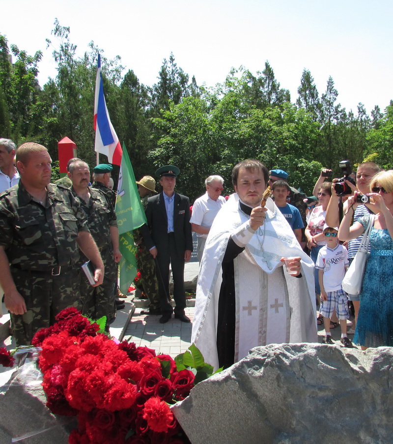 В Бахчисарае открыли памятник пограничникам, погибшим в Афганистане