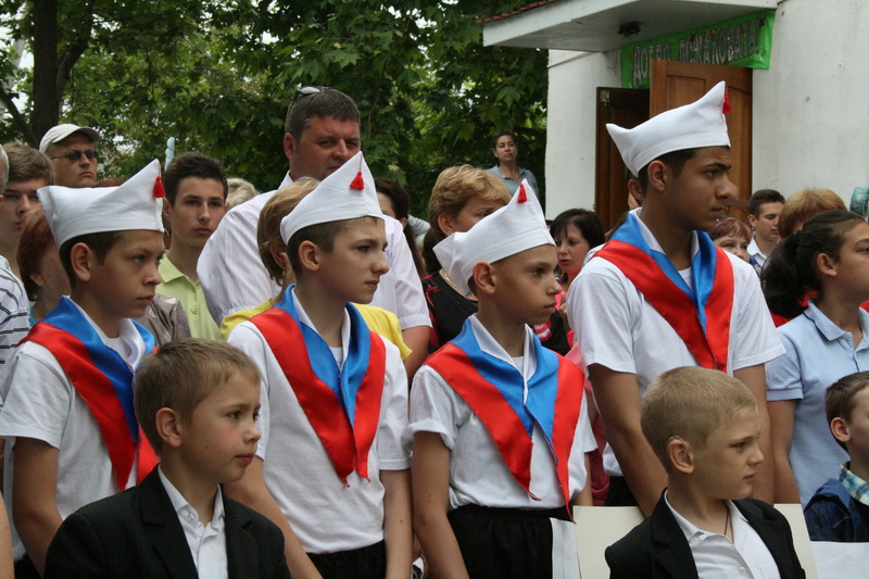 Крымский премьер поздравил воспитанников школы-интерната с окончанием учебного года