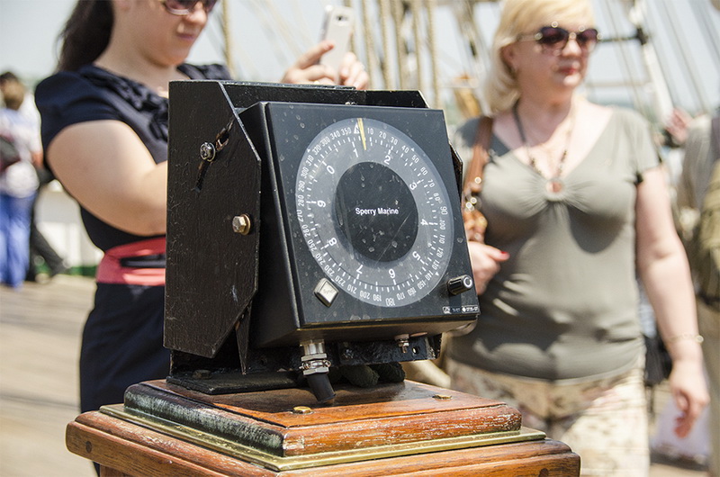 В Севастополе стоит легендарный барк «Седов»