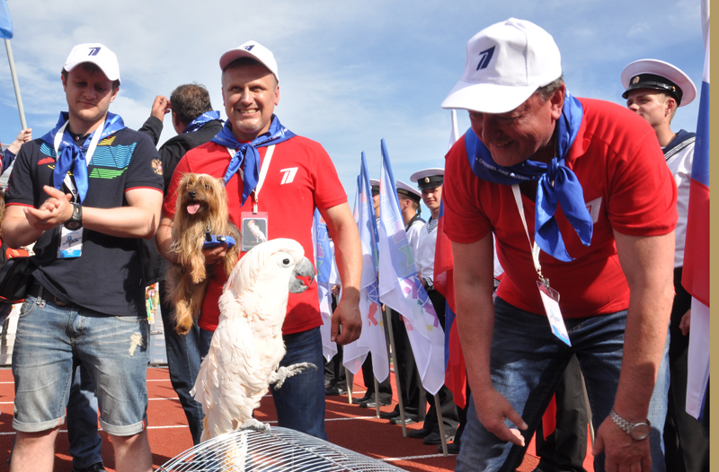 Российские звезды открыли первую смену в «Артеке»