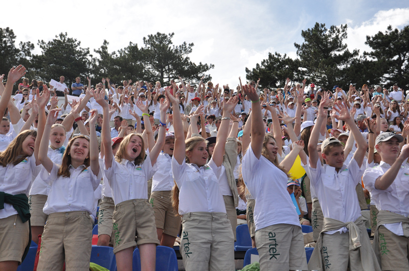 Российские звезды открыли первую смену в «Артеке»