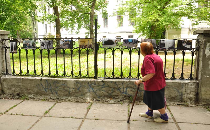 Крымские фотографы посвятили выставку Симферополю