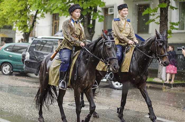 В Севастополе состоялся парад военно-исторических клубов