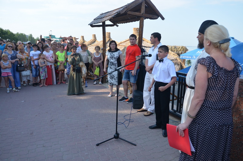 В Феодосии встречали парусно-весельную деревянную ладью «Славяна»