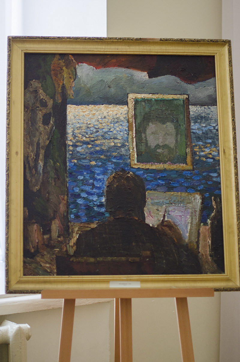 В Севастополе представили картины Геннадия Арефьева