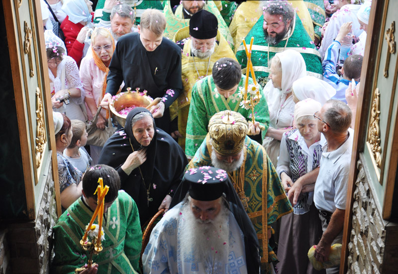 В Симферополе прошло богослужение ко Дню памяти Святителя Луки