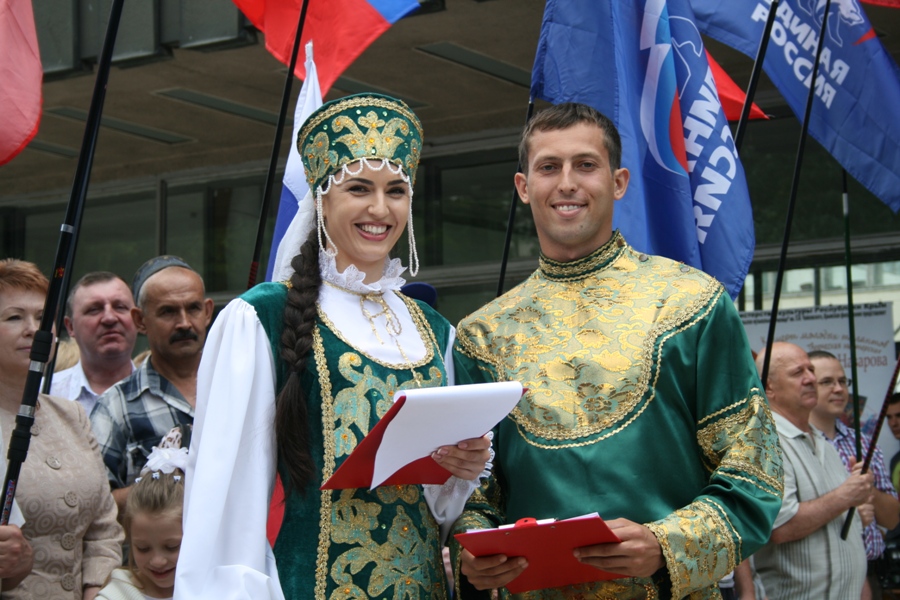 Симферопольцы отмечают День России