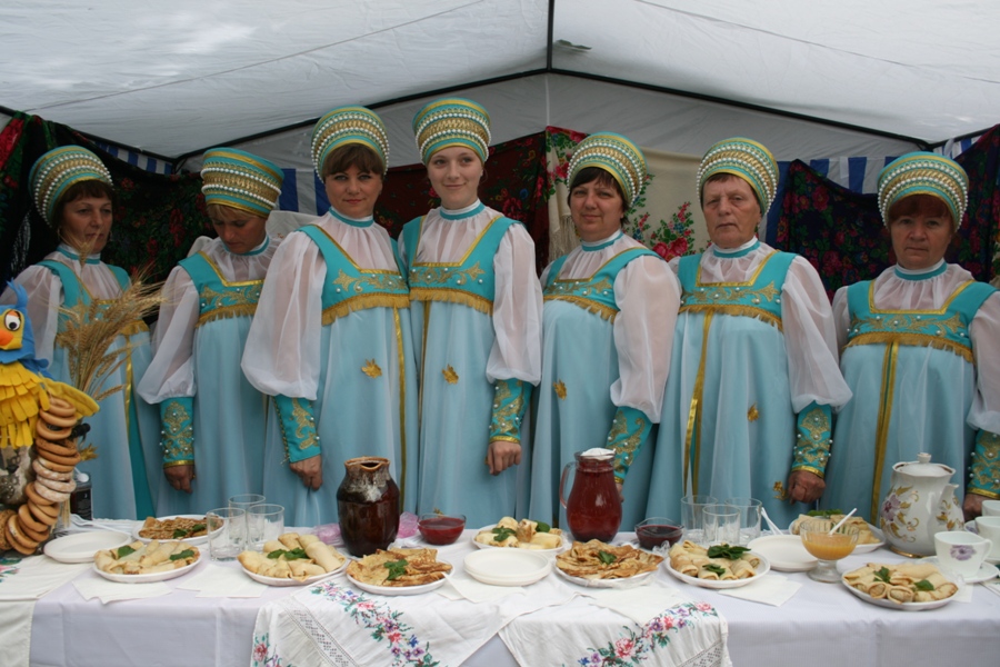 Симферопольцы отмечают День России