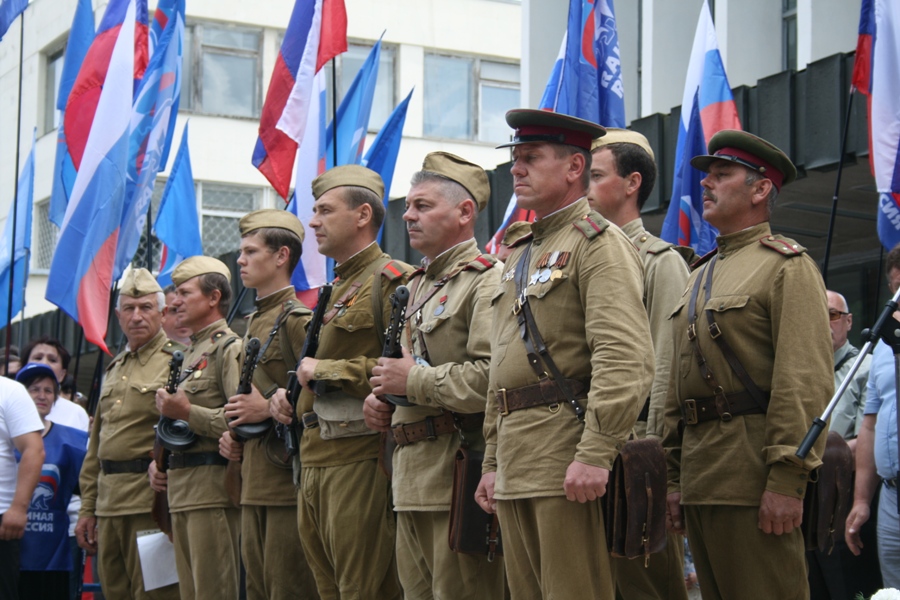 Симферопольцы отмечают День России