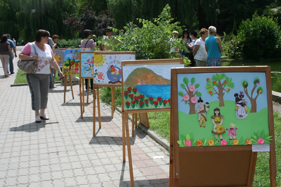 Симферопольцы отмечают День России