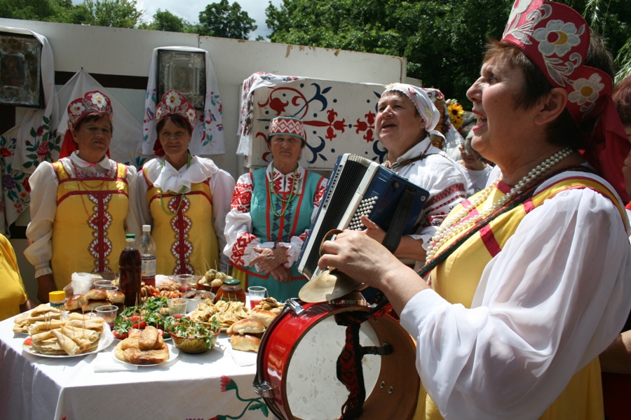 Симферопольцы отмечают День России