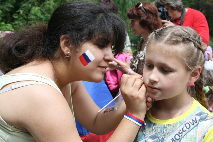 Симферопольцы отмечают День России