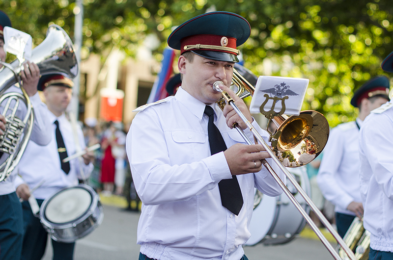 В Севастополе состоялся парад военных оркестров всех флотов России