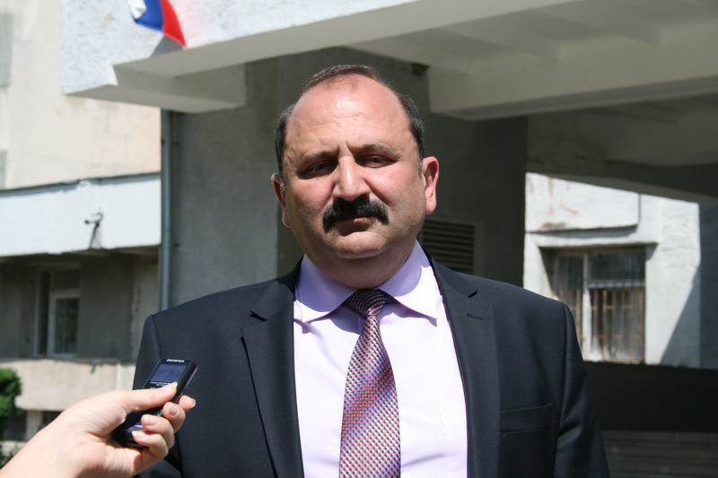 Детская больница в Симферополе получила в подарок два реанимобиля