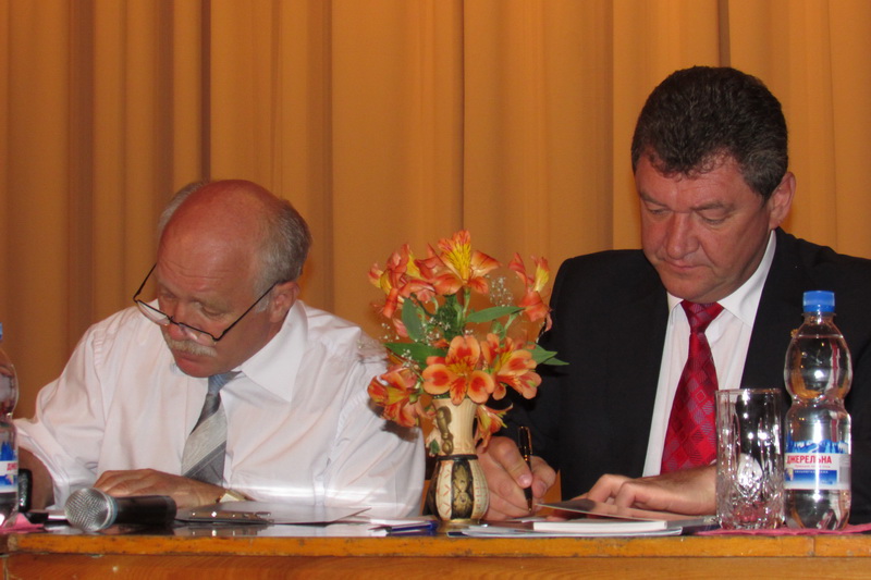 Сотрудники «Крымской железной дороги» подписали коллективный трудовой договор