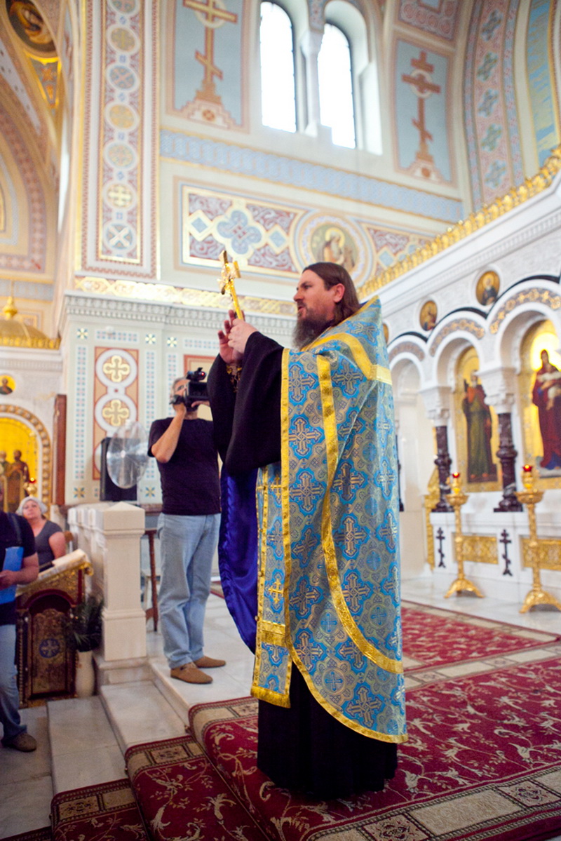 В Севастополь привезли чудотворную икону