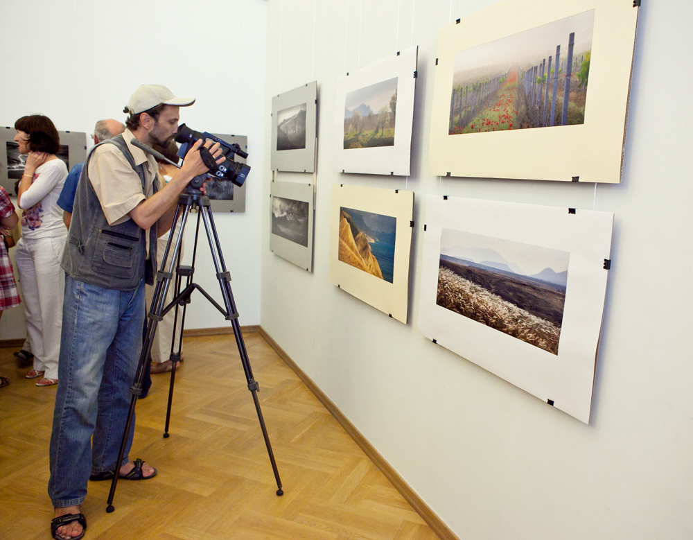 В Севастополе открылась выставка известного фотохудожника-пейзажиста