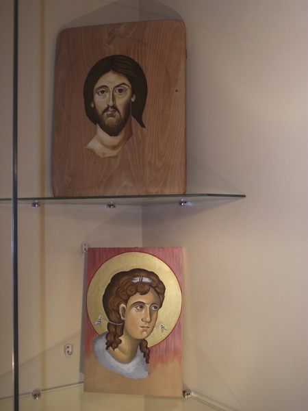 В Симферополе открылась выставка икон