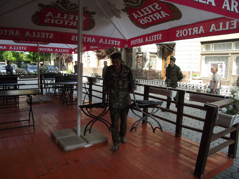 Центр Симферополя освободили еще от двух летних площадок