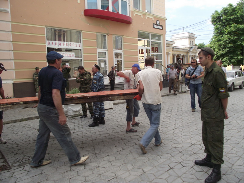 Центр Симферополя освободили еще от двух летних площадок