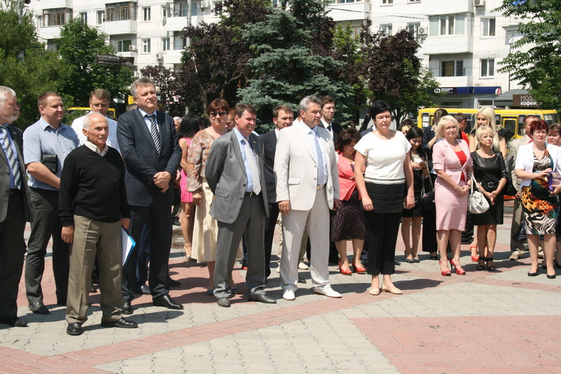 Мордовия передала Крыму детские площадки и компьютерные классы