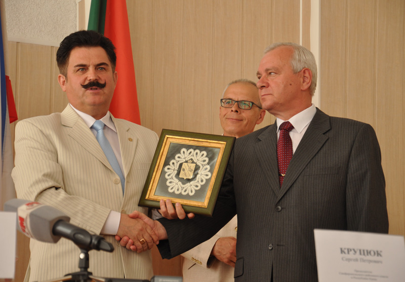 Симферопольский район и Вологодская область подписали соглашение о сотрудничестве