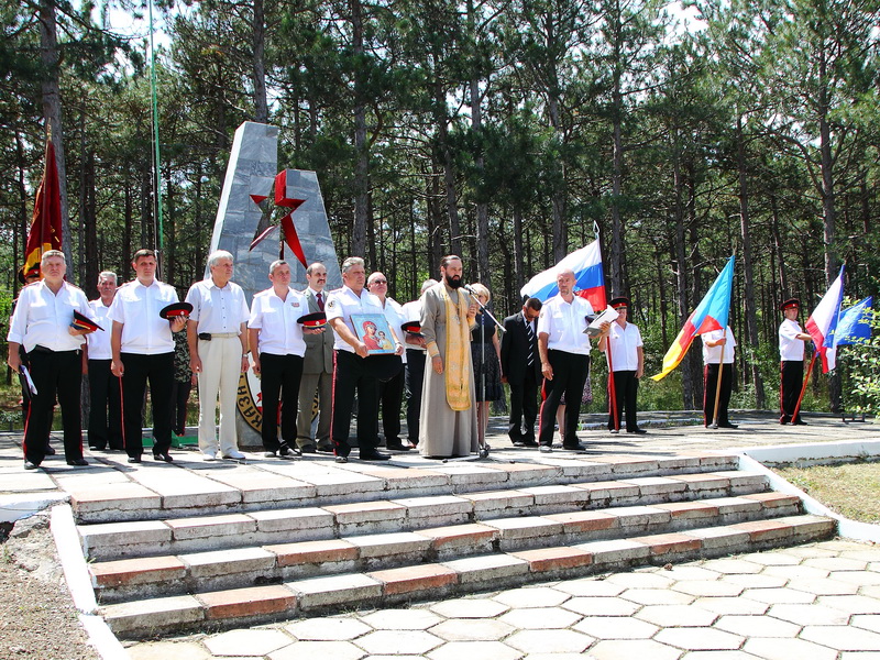 В Алуште провели детские игры «Казачьи забавы»
