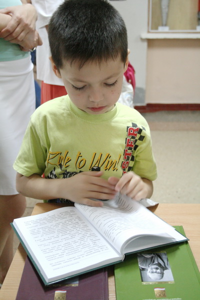 Школы Крыма получат литературу по акции «Сто книг президента»