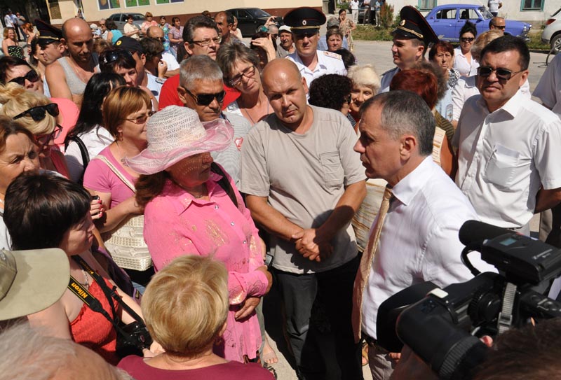 Глава крымского парламента с рабочим визитом посетил Кировский район