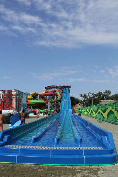 В Евпатории открылся аквапарк