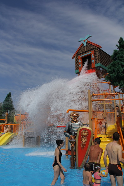 В Евпатории открылся аквапарк