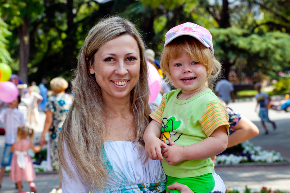 В Севастополе прошел парад счастливых семей