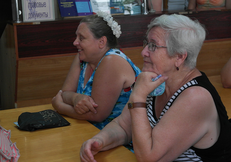 Участники кругосветного путешествия посетили Ялту с гуманитарной миссией