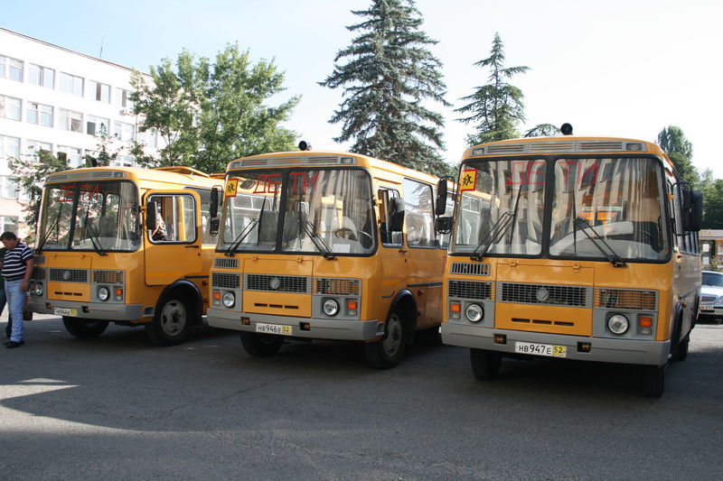 Ленинградская область подарила автобусы для школ Симферопольского района