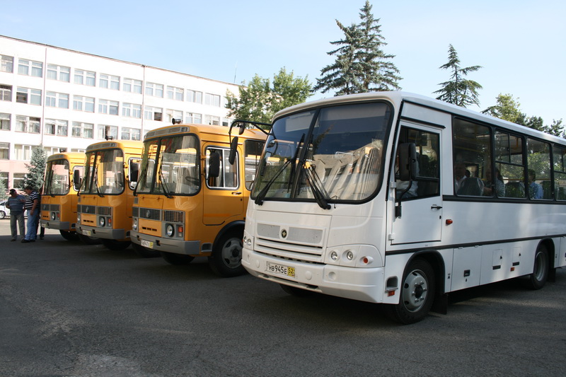 Ленинградская область подарила автобусы для школ Симферопольского района