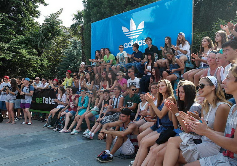 На набережной Ялты открылся фестиваль «Yalta Summer Jam»