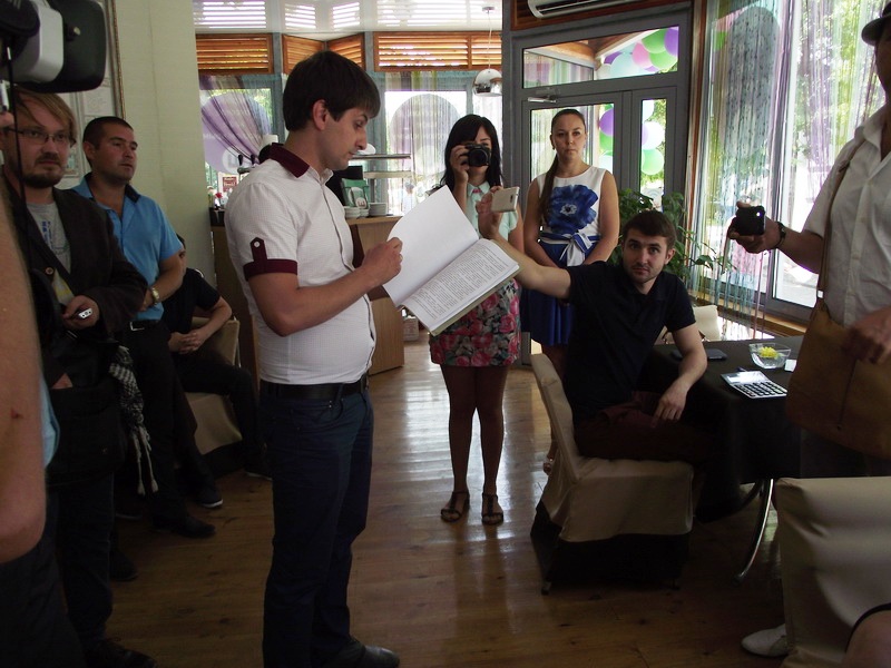 Представители симферопольского кафе «Пушкин» не дали городской прокуратуре выполнить решение о его демонтаже